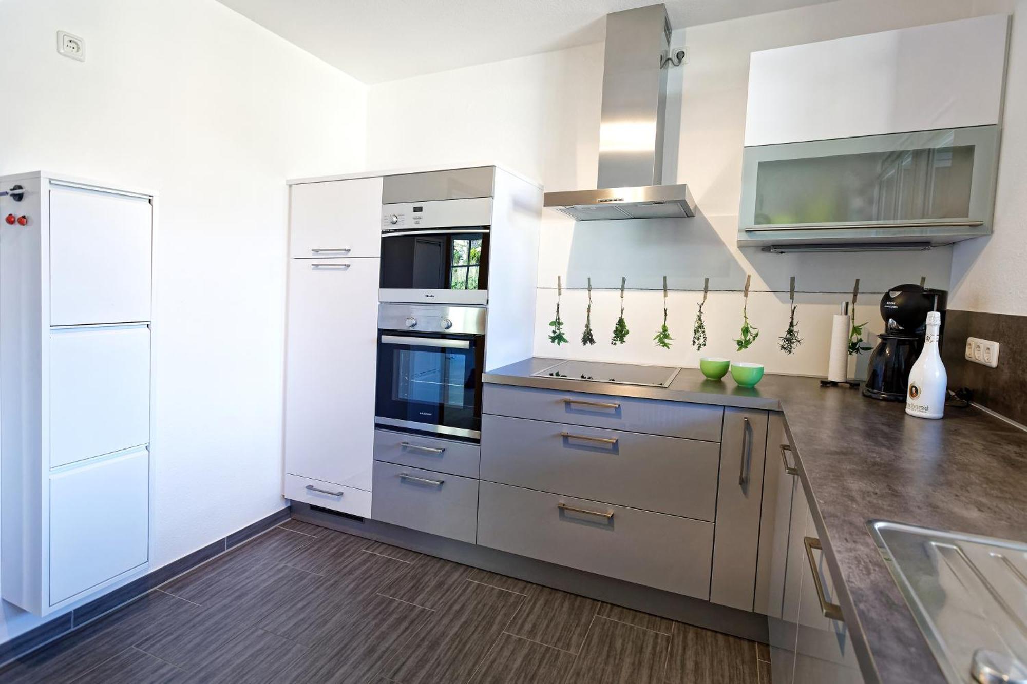 Grosszuegiges Helles Penthouse -Komplette Etage- Mit Balkon Und Stellplatz In Ruhiger Lage Kulmbach Luaran gambar