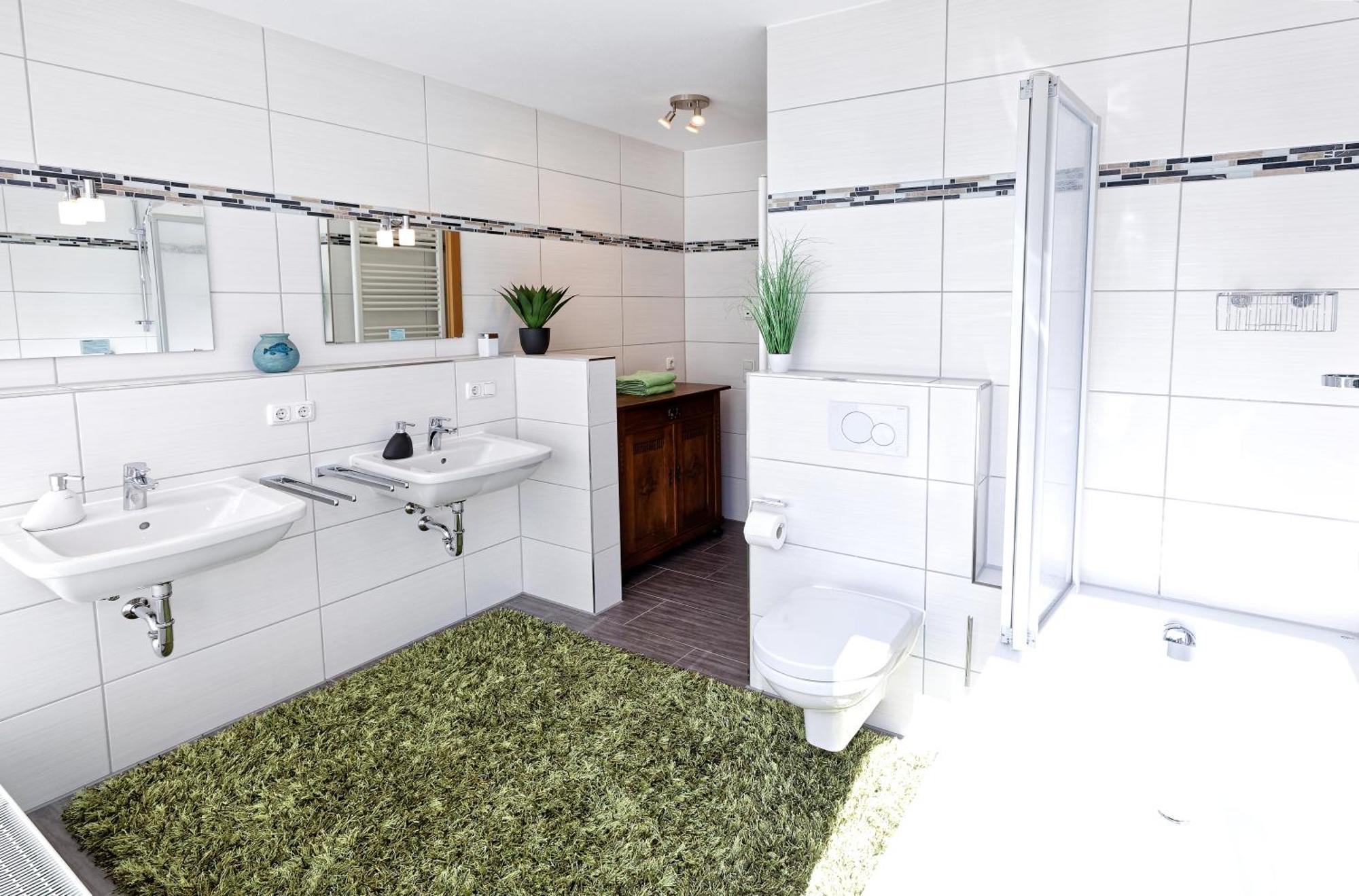Grosszuegiges Helles Penthouse -Komplette Etage- Mit Balkon Und Stellplatz In Ruhiger Lage Kulmbach Luaran gambar